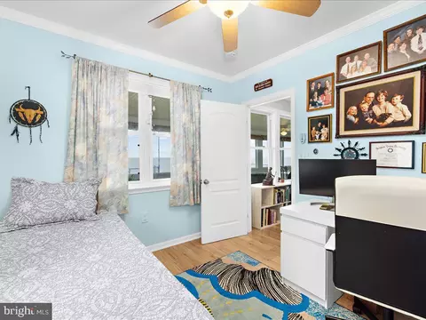 2168 Lake Dr, Pasadena, MD 21122 photo 23