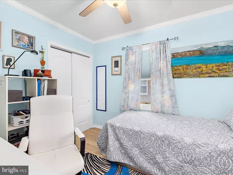 2168 Lake Dr, Pasadena, MD 21122 photo 24