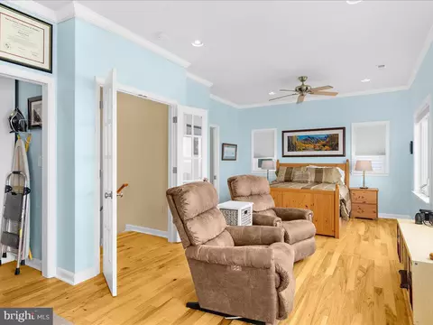 2168 Lake Dr, Pasadena, MD 21122 photo 26