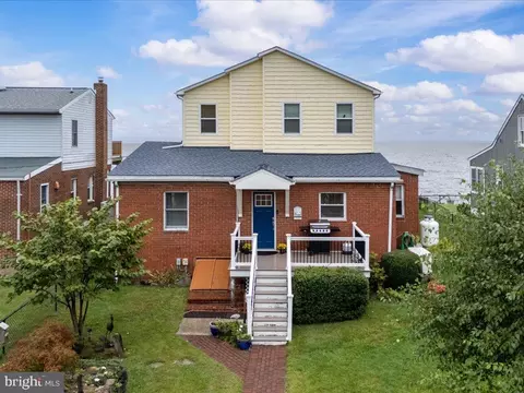 2168 Lake Dr, Pasadena, MD 21122 photo 10