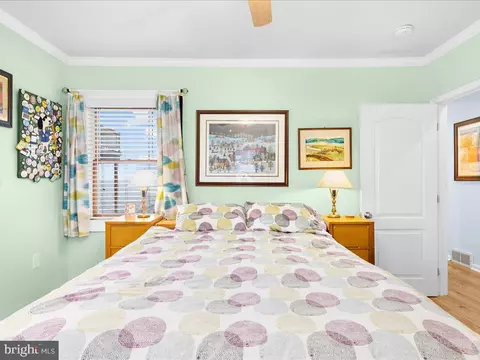 2168 Lake Dr, Pasadena, MD 21122 photo 31