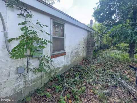 Exterior - 189 Mountain Rd, Pasadena, MD 21122 photo 1 of 1