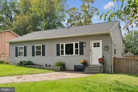 211 Parker Ave, Annapolis, MD 21401 photo 2