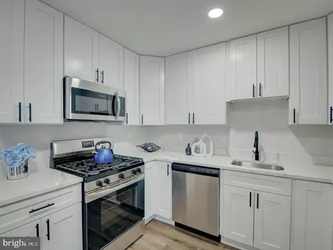 Kitchen - 8023 Cuba Dr, Pasadena, MD 21122 photo 3 of 3