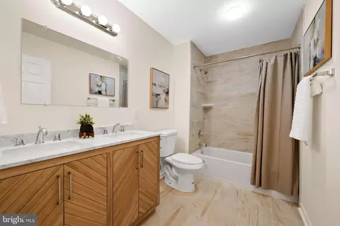 696 207th St, Pasadena, MD 21122 photo 18