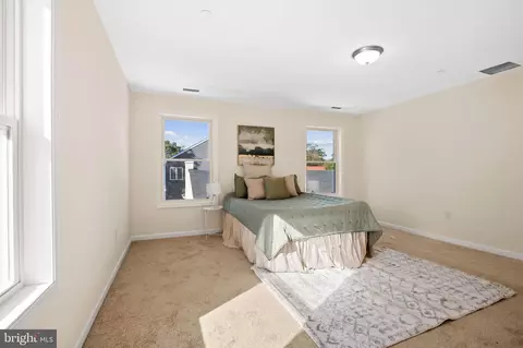 696 207th St, Pasadena, MD 21122 photo 31