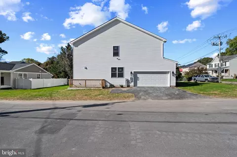 696 207th St, Pasadena, MD 21122 photo 39
