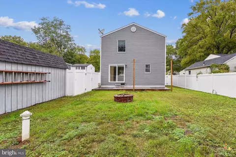 Exterior - 1187 Pine Ave, Shady Side, MD 20764 photo 4 of 20