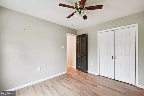 Entry Way - 1187 Pine Ave, Shady Side, MD 20764 photo 5 of 6
