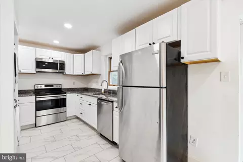 Kitchen - 1187 Pine Ave, Shady Side, MD 20764 photo 1 of 1