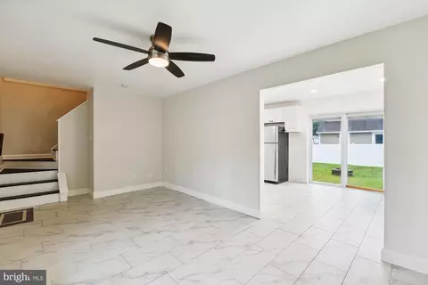 Entry Way - 1187 Pine Ave, Shady Side, MD 20764 photo 1 of 6
