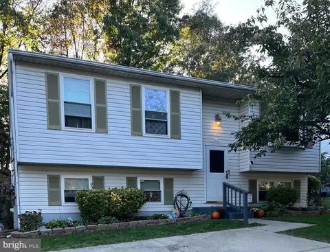 1520 Lochaber Ct, Glen Burnie, MD 21061