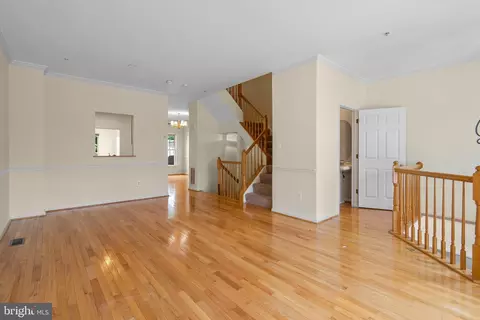 Living - 1107 Arrowleaf Ct, Crofton, MD 21114 photo 4 of 7