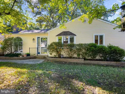 747 Elmhurst Rd, Severn, MD 21144