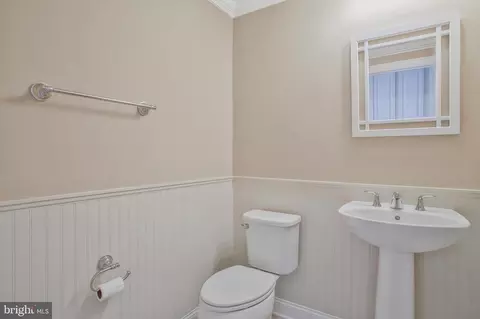 Entry Way - 7691 Elmcrest Rd, Hanover, MD 21076 photo 3 of 4