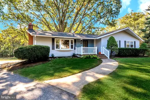 990 Deep Creek Ave, Arnold, MD 21012