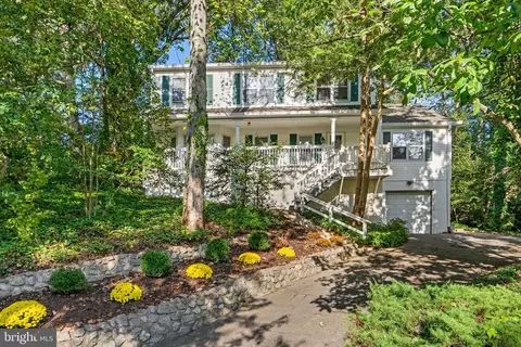 470 Severnside Dr, Severna Park, MD 21146