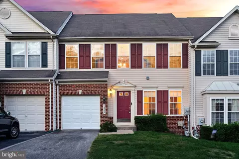7211 Banwell Ct, Hanover, MD 21076