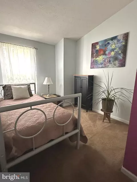 Bedroom - 1208 Seminole Dr, Arnold, MD 21012 photo 2 of 3