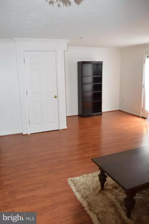 Living - 1208 Seminole Dr, Arnold, MD 21012 photo 5 of 7