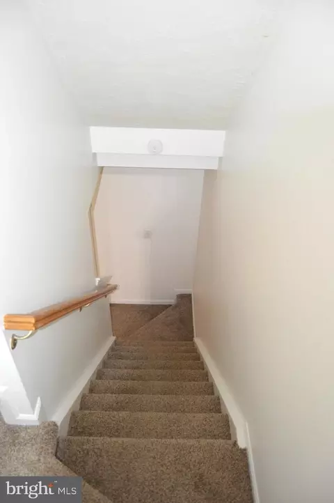 Entry Way - 1208 Seminole Dr, Arnold, MD 21012 photo 2 of 4