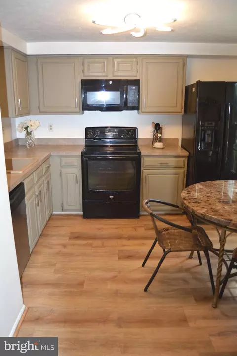 Kitchen - 1208 Seminole Dr, Arnold, MD 21012 photo 1 of 4