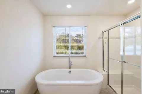 Entry Way - 1374 Odenton Rd, Odenton, MD 21113 photo 5 of 5
