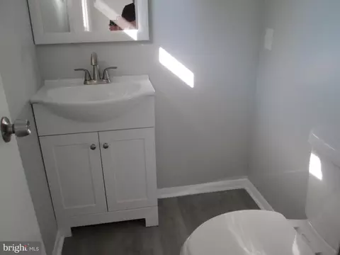 7972 Catherine Ave, Pasadena, MD 21122 photo 12