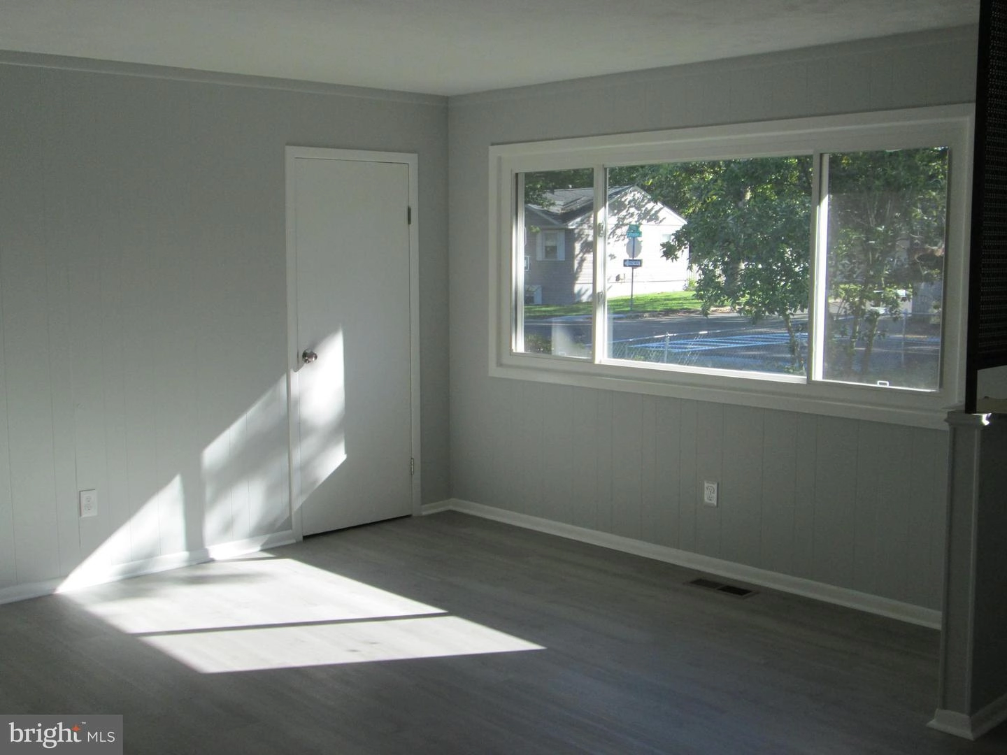 7972 Catherine Ave, Pasadena, MD 21122 photo 9