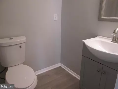 7972 Catherine Ave, Pasadena, MD 21122 photo 7