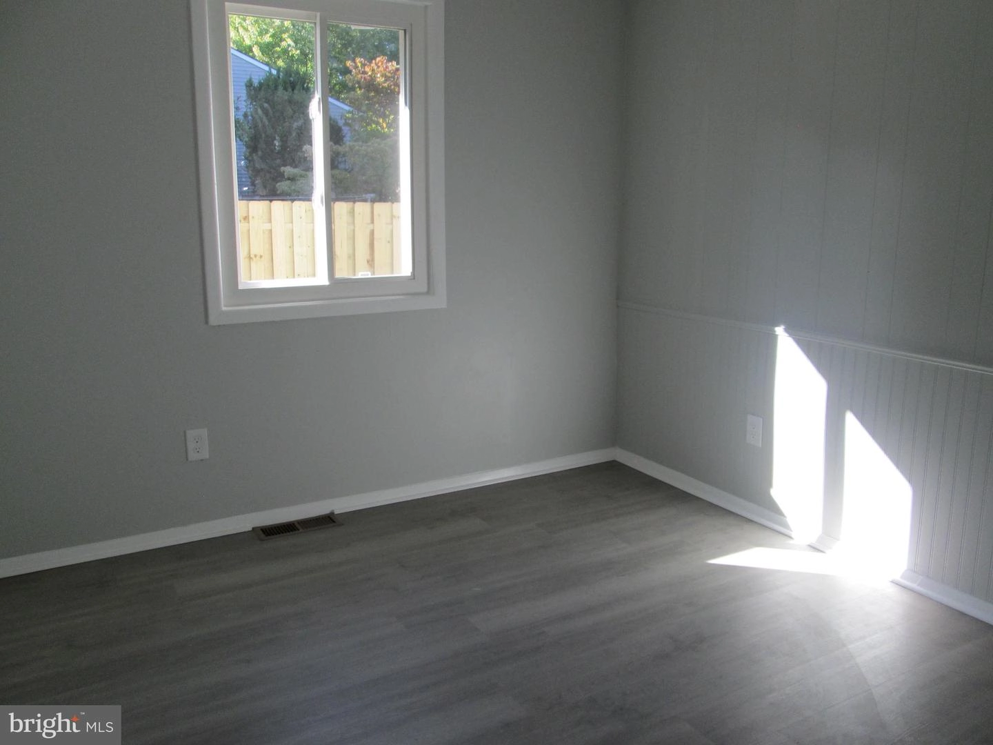 7972 Catherine Ave, Pasadena, MD 21122 photo 15