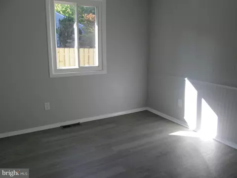 7972 Catherine Ave, Pasadena, MD 21122 photo 15