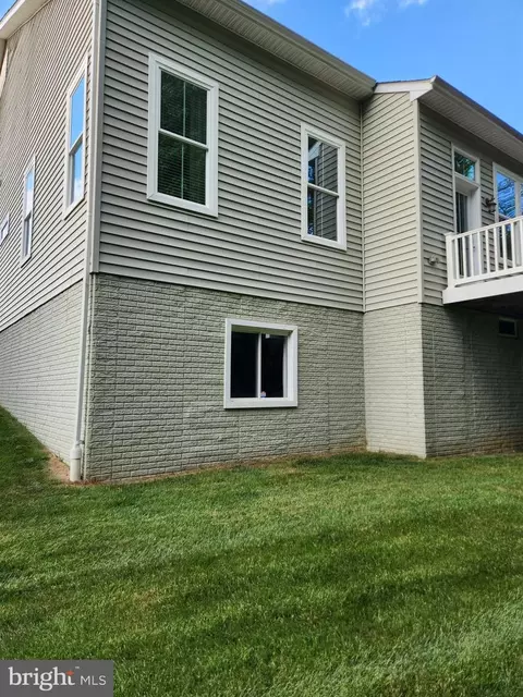 Exterior - 3024 Levee Dr, Odenton, MD 21113 photo 5 of 10