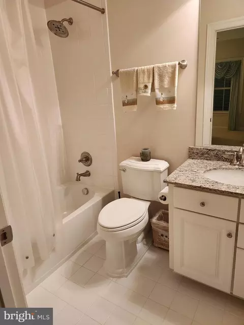 Bath - 3024 Levee Dr, Odenton, MD 21113 photo 6 of 7