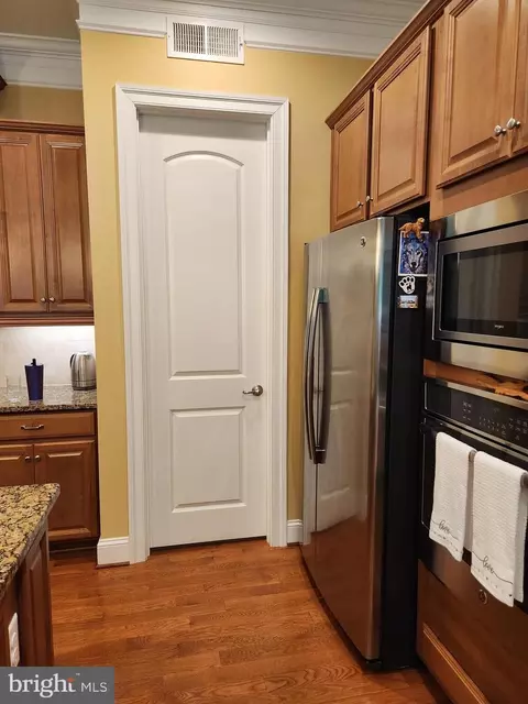 Kitchen - 3024 Levee Dr, Odenton, MD 21113 photo 10 of 10
