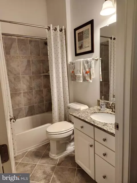 Bath - 3024 Levee Dr, Odenton, MD 21113 photo 5 of 7