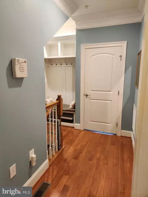 Entry Way - 3024 Levee Dr, Odenton, MD 21113 photo 7 of 17