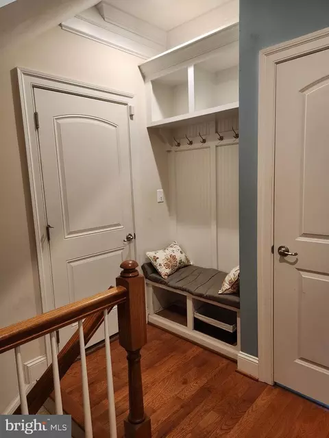Entry Way - 3024 Levee Dr, Odenton, MD 21113 photo 8 of 17