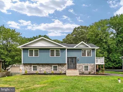 590 Pine Dr, Pasadena, MD 21122 photo 36
