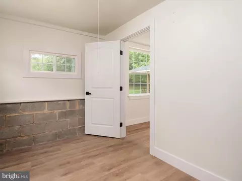 590 Pine Dr, Pasadena, MD 21122 photo 29