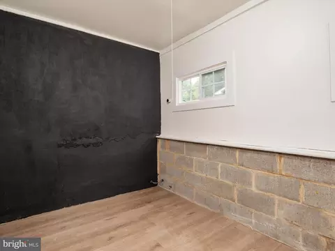 590 Pine Dr, Pasadena, MD 21122 photo 28