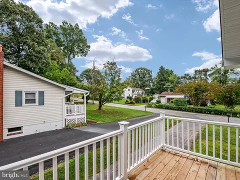 590 Pine Dr, Pasadena, MD 21122 photo 34