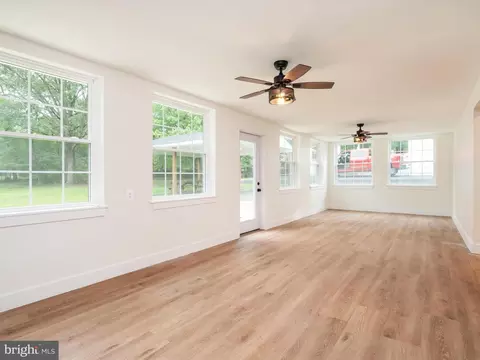 590 Pine Dr, Pasadena, MD 21122 photo 30