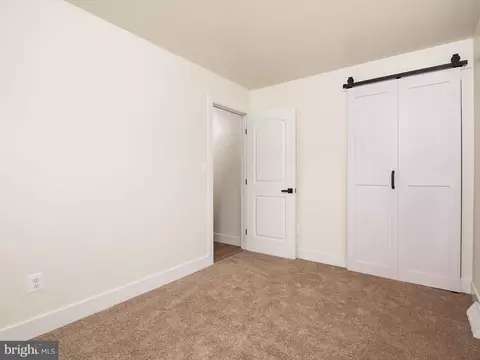 590 Pine Dr, Pasadena, MD 21122 photo 17