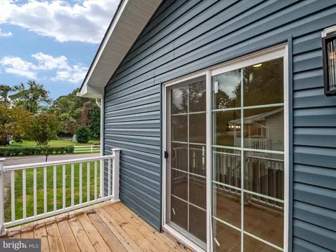 590 Pine Dr, Pasadena, MD 21122 photo 35