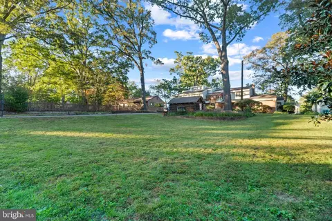 Exterior - 115 Spa Dr, Annapolis, MD 21403 photo 8 of 16