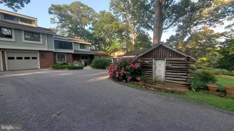 Exterior - 115 Spa Dr, Annapolis, MD 21403 photo 11 of 16