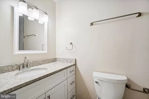 Bath - 342 Cottswold Pl, Riva, MD 21140 photo 2 of 2