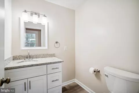 Entry Way - 342 Cottswold Pl, Riva, MD 21140 photo 3 of 5