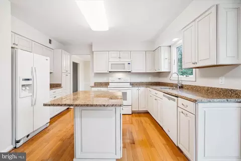 Kitchen - 342 Cottswold Pl, Riva, MD 21140 photo 1 of 2